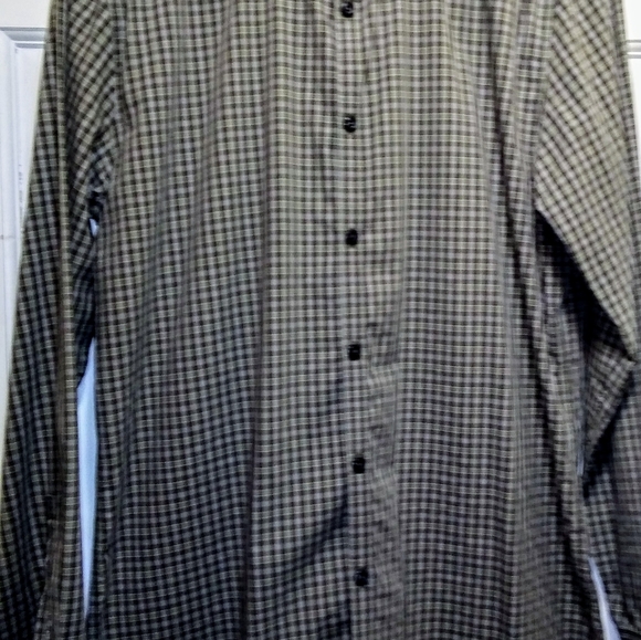 Calvin Klein body fit no iron Mens button down - Picture 3 of 5